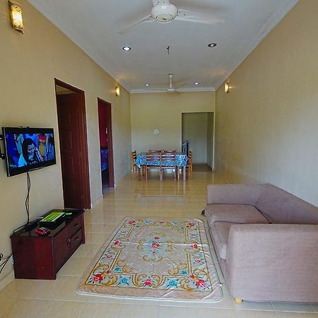 Abisabi Homestay Kangar Buitenkant foto