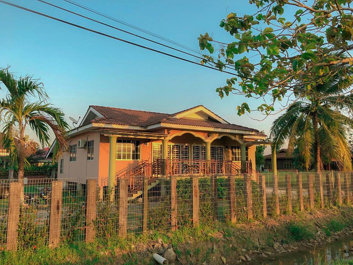 Abisabi Homestay Kangar Buitenkant foto